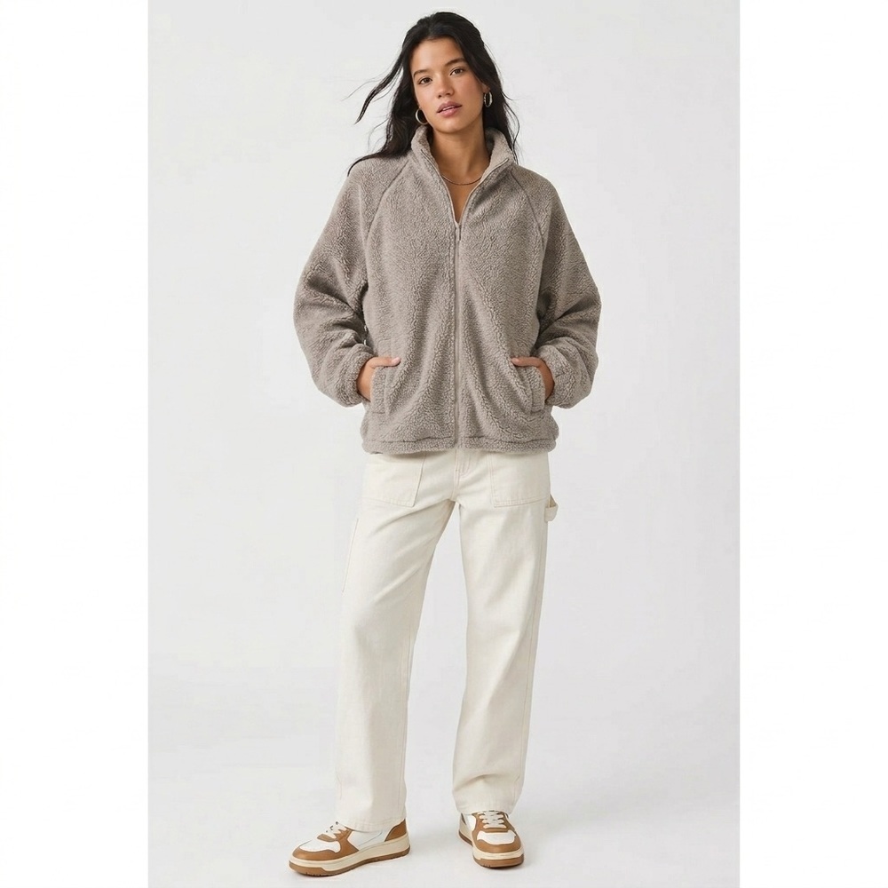 Urban Outfitters BDG Tan Teddy Sherpa Jacket Size Large Oversized